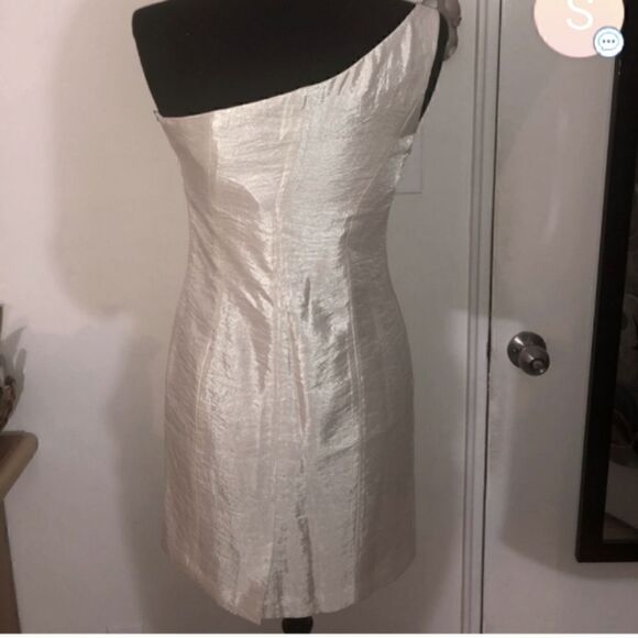 Laundry by Shelli Segal Embellished One Shoulder Satin Ivory White Dress Sz0 NWT - Picture 4 of 12
